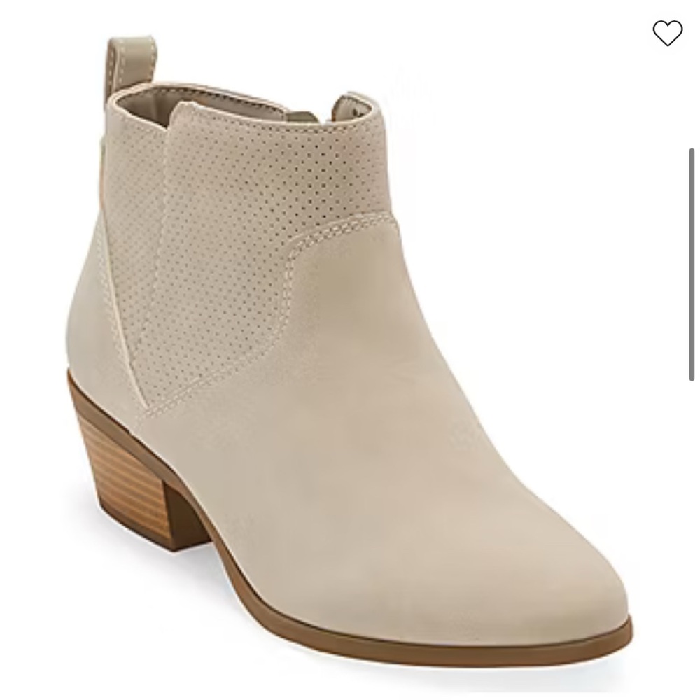 Women's Cream Ankle Boots